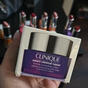 Clinique Smart Clinical Repair Cream - Deep Purple